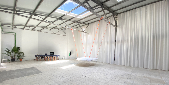 Hyper House